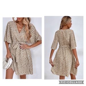 NWOT Butterfly Sleeve Dress - Size 4